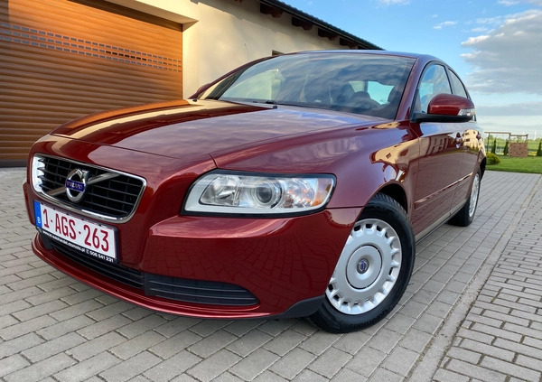 Volvo S40 cena 26900 przebieg: 126471, rok produkcji 2010 z Rawicz małe 781